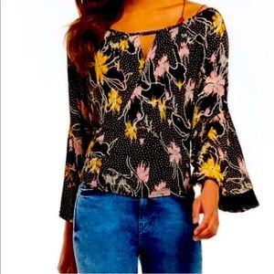 BOGO 1/2 OFF/ Super cute Free People crop top